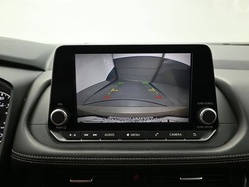 Used 2025 Nissan Rogue SV AWD/4WD image 18