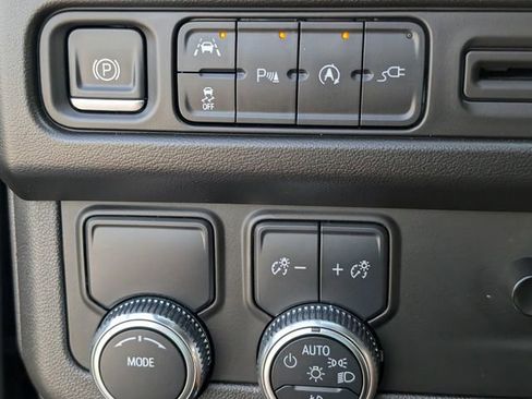 Used 2021 GMC Yukon SLT w/ SLT Premium Package RWD image 28
