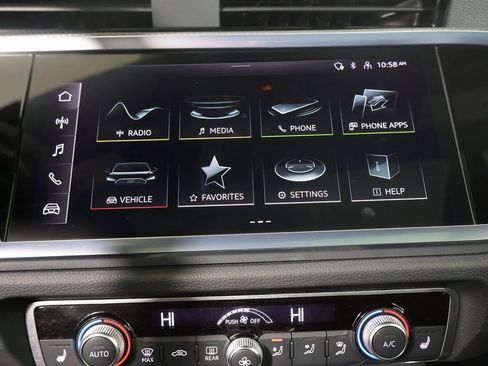 Used 2025 Audi Q3 2.0T Premium w/ Convenience Package image 7