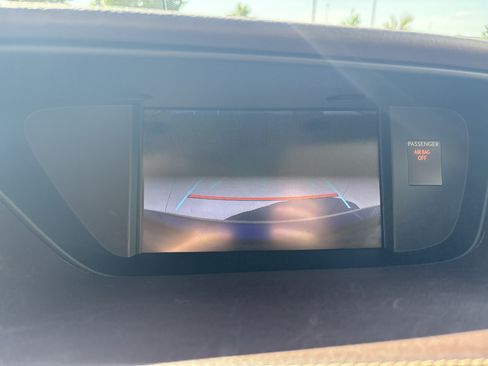 Used 2016 Lexus ES 350 w/ Luxury Package w/Wood Trim FWD image 25