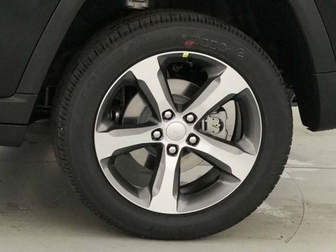 New 2025 Jeep Grand Cherokee Limited w/ Trailer Tow Package image 39