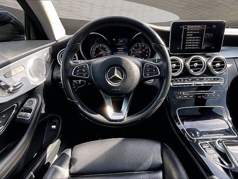 Used 2017 Mercedes-Benz C 300 4MATIC Coupe image 4