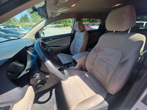 Used 2016 Hyundai Tucson Sport FWD image 14