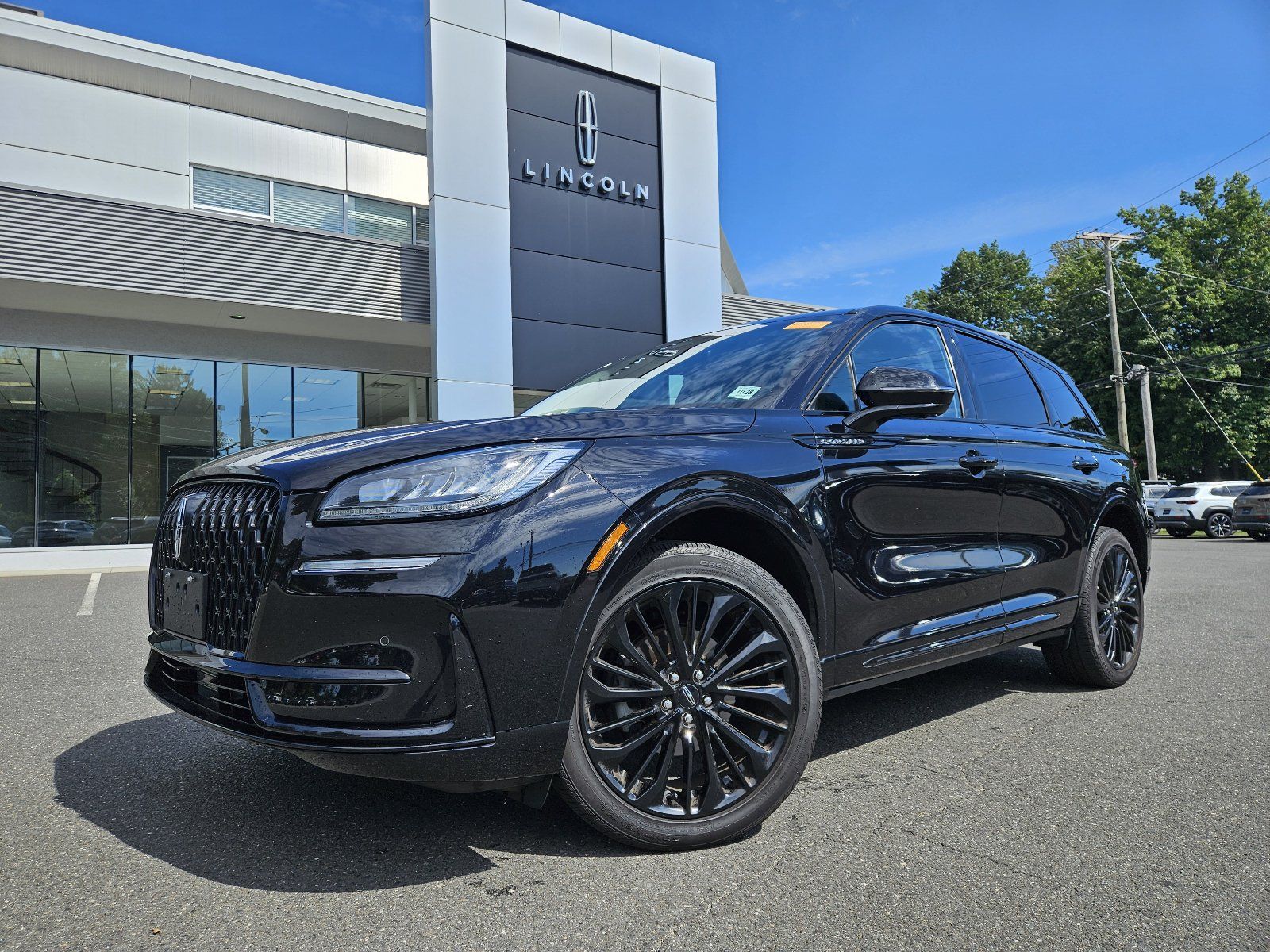 Used 2023 Lincoln Corsair AWD w/ Equipment Group 101A image 1