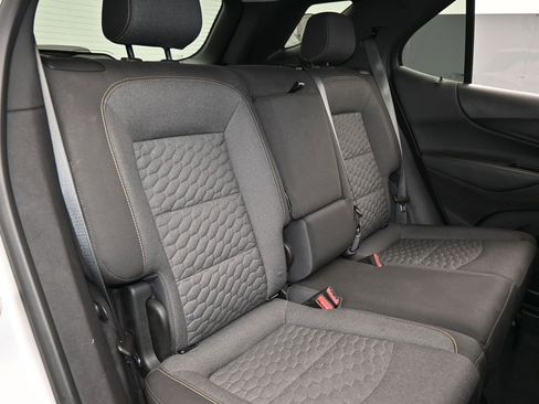 Used 2021 Chevrolet Equinox LT image 37