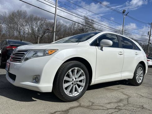 Used 2011 Toyota Venza AWD image 1