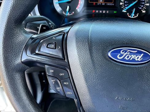 Used 2016 Ford Edge SE FWD image 20