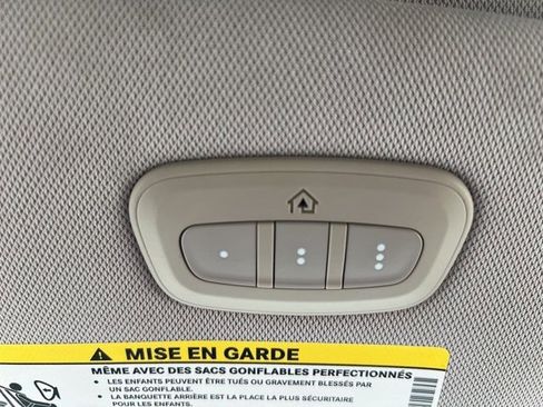 Certified 2018 Chrysler Pacifica Touring-L image 29