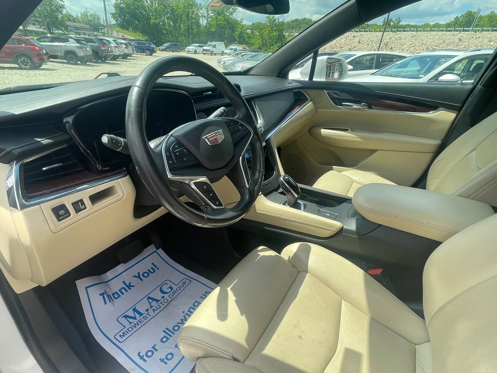 Used 2017 Cadillac XT5 Luxury w/ Driver Awareness Package FWD image 19