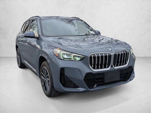 Certified 2023 BMW X1 xDrive28i w/ Premium Package image 3