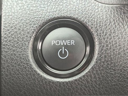 Used 2025 Toyota Camry XSE image 34