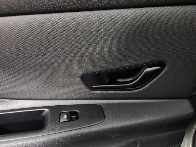 Certified 2025 Hyundai Elantra SEL FWD image 15