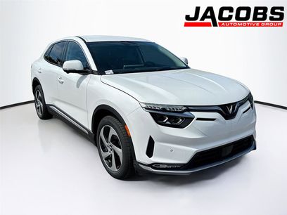 New 2025 VinFast VF 8 Eco