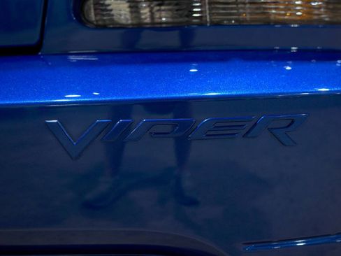 Used 2006 Dodge Viper SRT-10 w/ First Edition Group RWD image 25