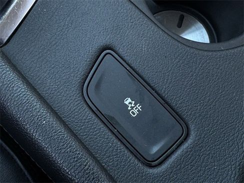 Used 2019 Cadillac XT5 Luxury image 20