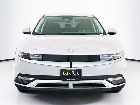 Used 2024 Hyundai Ioniq 5 SEL image 2