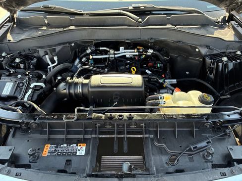 Used 2022 Ford Explorer XLT RWD image 39