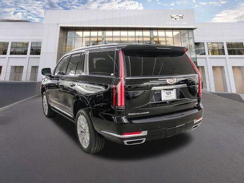 New 2026 Cadillac Escalade Luxury image 6