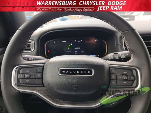 Used 2024 Jeep Wagoneer L Series II w/ Flexible Seating Group image 22