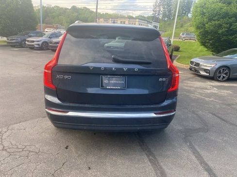 Used 2024 Volvo XC90 B5 Core w/ Climate Package AWD/4WD image 6