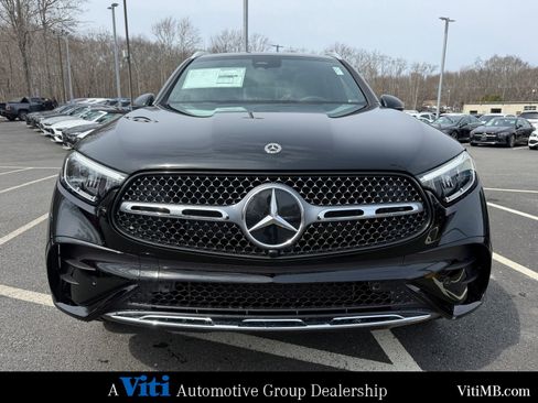 Used 2026 Mercedes-Benz GLC 300 4MATIC image 3