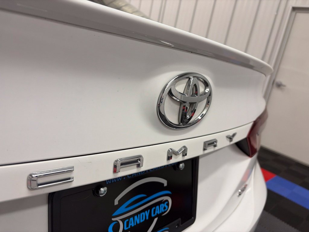 Used 2024 Toyota Camry SE FWD image 10