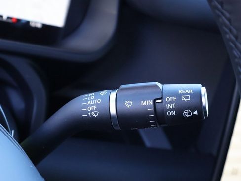 New 2026 Land Rover Defender 110 image 39