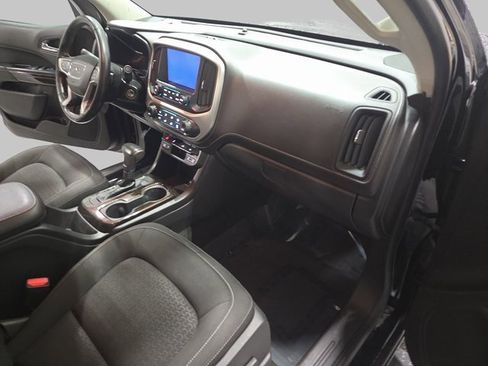 Used 2018 GMC Canyon SLE image 10