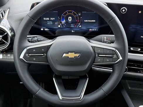 New 2026 Chevrolet Equinox LT w/ Safety and Technology Package FWD image 12