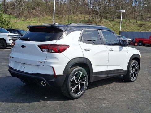 Used 2021 Chevrolet TrailBlazer RS w/ Sun and Liftgate Package image 6