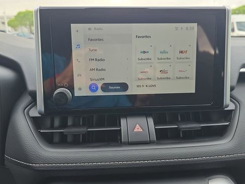 Used 2025 Toyota RAV4 LE image 20