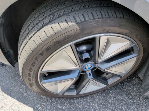 Used 2023 BMW i4 eDrive40 w/ Premium Package RWD image 15