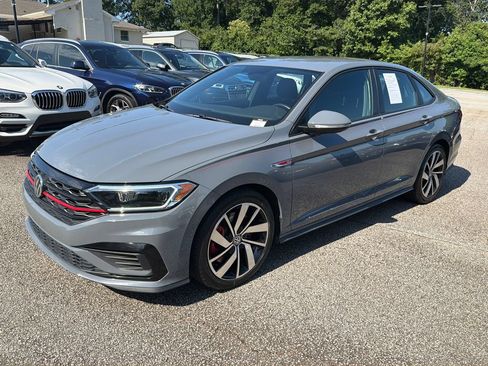 Used 2021 Volkswagen Jetta GLI FWD image 3