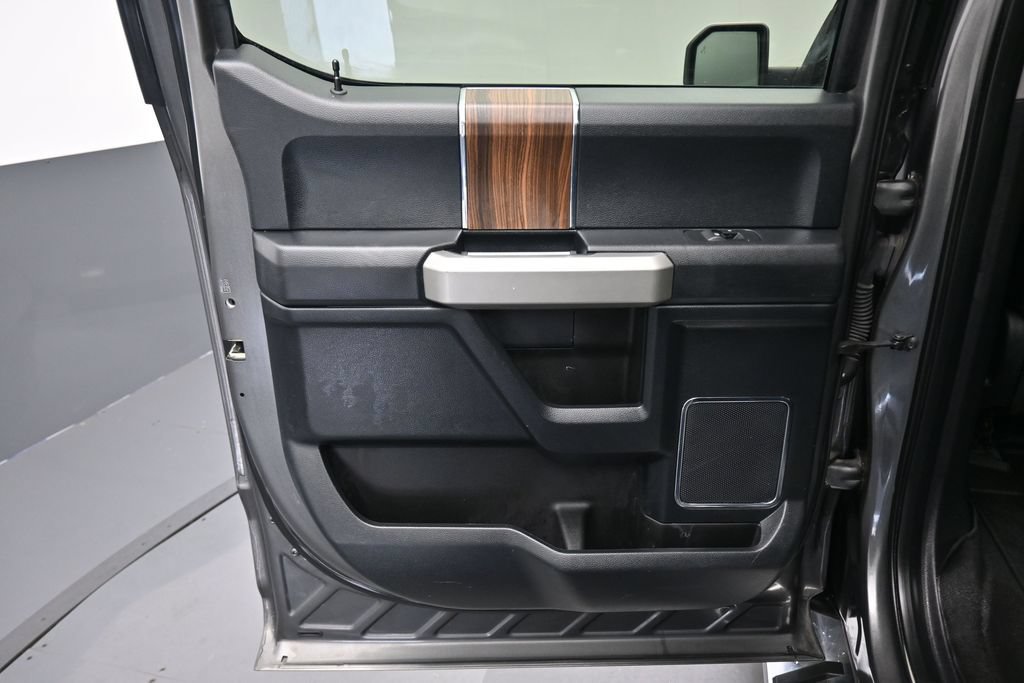 Used 2016 Ford F150 Lariat AWD/4WD image 31