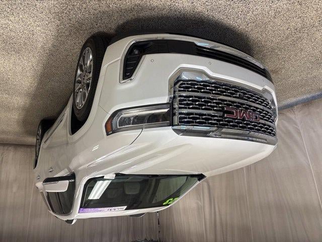 Used 2023 GMC Acadia Denali w/ Denali Ultimate Package AWD/4WD image 7