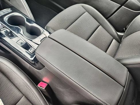 Used 2022 Buick Envision Preferred FWD image 23