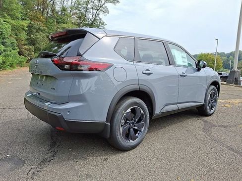 Certified 2026 Nissan Rogue SV w/ Cold Weather Package AWD/4WD image 5