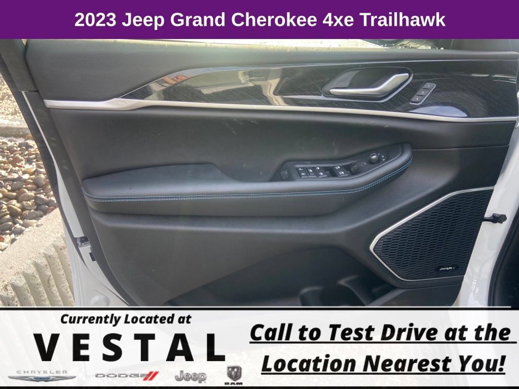 New 2023 Jeep Grand Cherokee Trailhawk AWD/4WD image 41