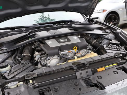 Used 2013 Nissan 370Z Roadster image 40