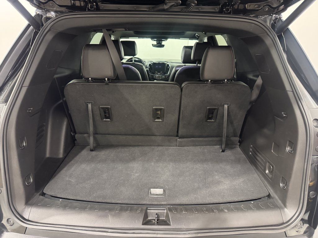 Used 2023 Chevrolet Traverse RS AWD/4WD image 27