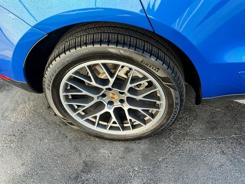 Used 2016 Porsche Macan S image 12