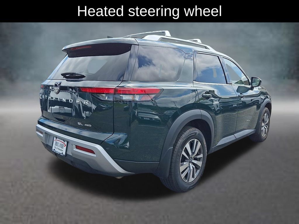 Used 2023 Nissan Pathfinder SL AWD/4WD image 6