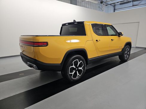 Used 2023 Rivian R1T Adventure AWD/4WD image 5