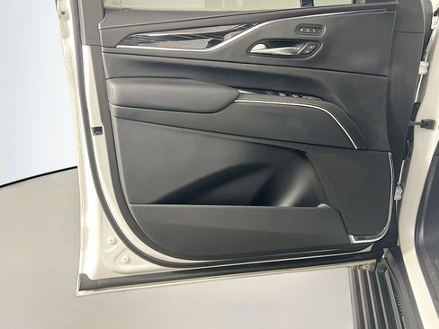 Used 2023 Cadillac Escalade V image 18