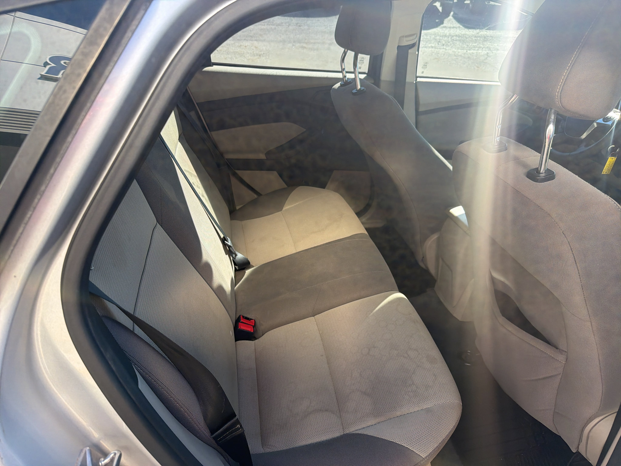 Used 2012 Ford Focus SE FWD image 14