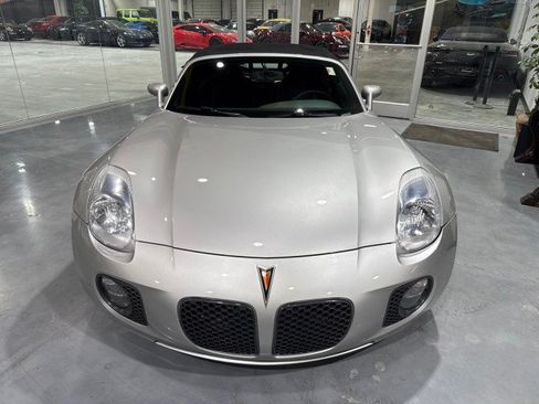 Used 2009 Pontiac Solstice GXP w/ Premium Package RWD image 48