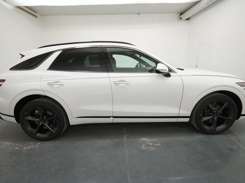 New 2026 Genesis GV70 3.5T Sport Prestige AWD/4WD image 9