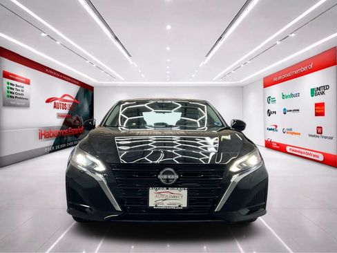 Used 2023 Nissan Altima 2.5 SV FWD image 2
