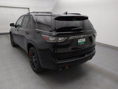 Used 2021 Chevrolet Traverse Premier w/ Redline Edition AWD/4WD image 5