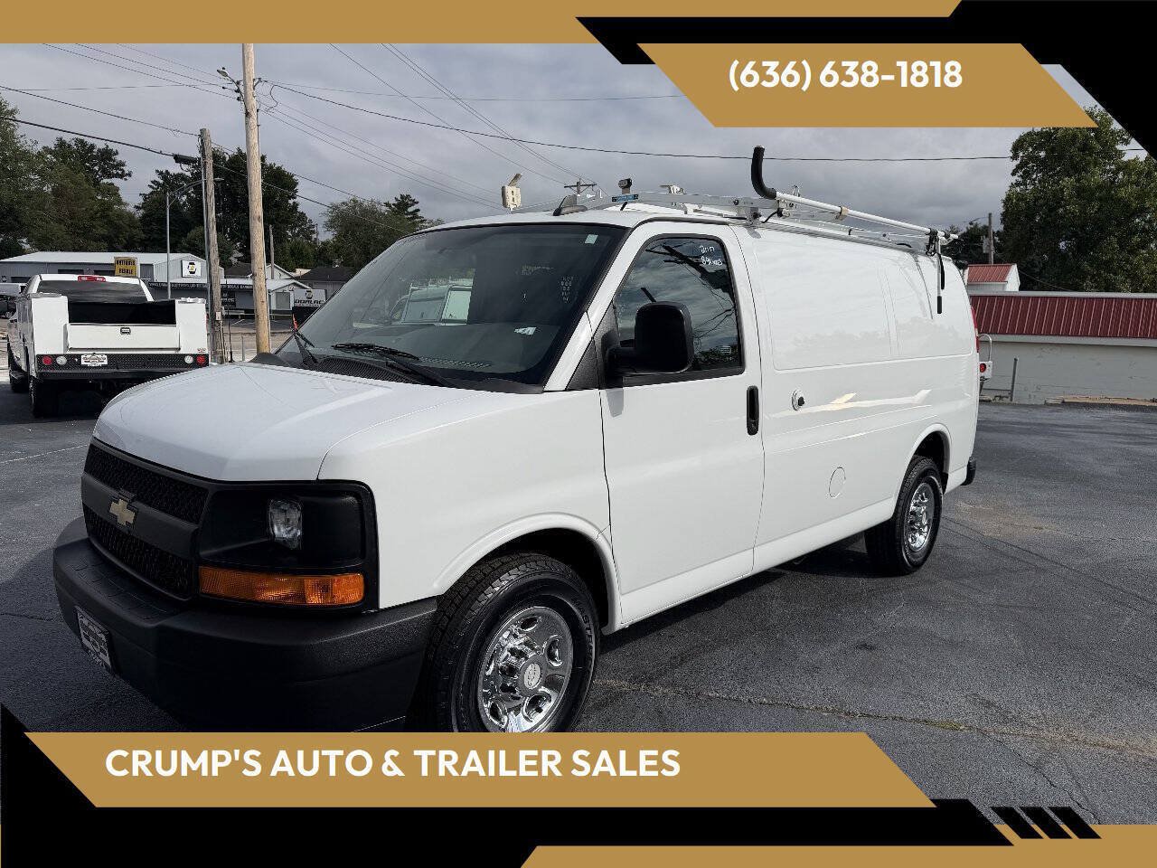 Used 2017 Chevrolet Express 2500 RWD image 1